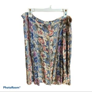 Vintage Via Sant Andrea floral skit